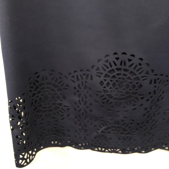 Vince Camuto Women's Scuba Tulip Sleeve Shift Dress w/Laser Cut Hem Navy Size 10 - Picture 7 of 8